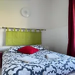 Rivage Maison Spacieuse 10 P 5 2 Sdb 2 Wc Confort Avec Jardin, Belle Terrasse Amenagee, Parking Privatif, A 2 Kms D'une Petite Plage, 3kms D'omaha Et Port En Bessin Ferienhaus
