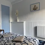Ferienhaus Rivage Maison Spacieuse 10 P 5 2 Sdb 2 Wc Confort Avec Jardin, Belle Terrasse Amenagee, Parking Privatif, A 2 Kms D'une Petite Plage, 3kms D'omaha Et Port En Bessin *