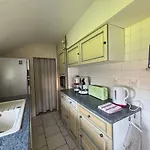 Rivage Maison Spacieuse 10 P 5 2 Sdb 2 Wc Confort Avec Jardin, Belle Terrasse Amenagee, Parking Privatif, A 2 Kms D'une Petite Plage, 3kms D'omaha Et Port En Bessin Ferienhaus Grand-Hameau