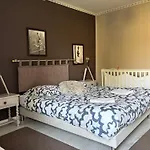 Rivage Maison Spacieuse 10 P 5 2 Sdb 2 Wc Confort Avec Jardin, Belle Terrasse Amenagee, Parking Privatif, A 2 Kms D'une Petite Plage, 3kms D'omaha Et Port En Bessin