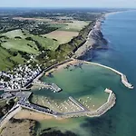 Rivage Maison Spacieuse 10 P 5 2 Sdb 2 Wc Confort Avec Jardin, Belle Terrasse Amenagee, Parking Privatif, A 2 Kms D'une Petite Plage, 3kms D'omaha Et Port En Bessin Ferienhaus *