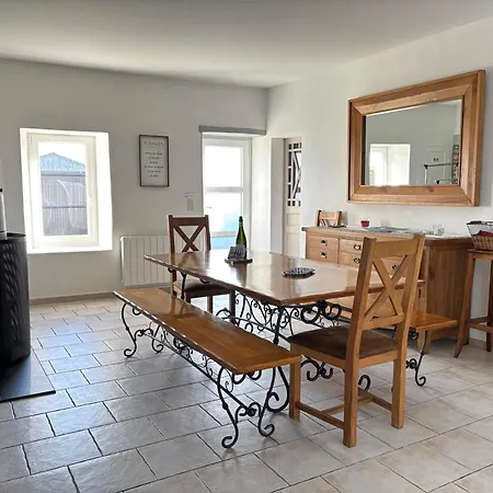 Rivage Maison Spacieuse 10 P 5 2 Sdb 2 Wc Confort Avec Jardin, Belle Terrasse Amenagee, Parking Privatif, A 3km D'omaha Et Port En Bessin