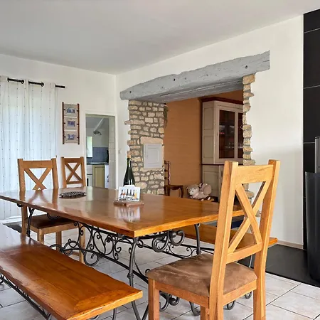 Feriehus Rivage Maison Spacieuse 10 P 2 Sdb 2 Wc Confort Avec Jardin, Belle Terrasse Amenagee, Parking Privatif, A 3km D'omaha Et Port En Bessin