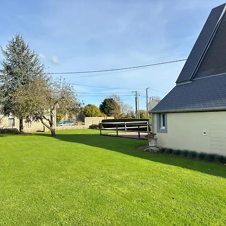 Rivage Maison Spacieuse 10 P 5 2 Sdb 2 Wc Confort Avec Jardin, Belle Terrasse Amenagee, Parking Privatif, A 2 Kms D'une Petite Plage, 3kms D'omaha Et Port En Bessin Ferienhaus