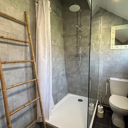 Rivage Maison Spacieuse 10 P 5 2 Sdb 2 Wc Confort Avec Jardin, Belle Terrasse Amenagee, Parking Privatif, A 2 Kms D'une Petite Plage, 3kms D'omaha Et Port En Bessin *