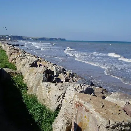 Rivage Maison Spacieuse 10 P 5 2 Sdb 2 Wc Confort Avec Jardin, Belle Terrasse Amenagee, Parking Privatif, A 2 Kms D'une Petite Plage, 3kms D'omaha Et Port En Bessin Prázdninový dům