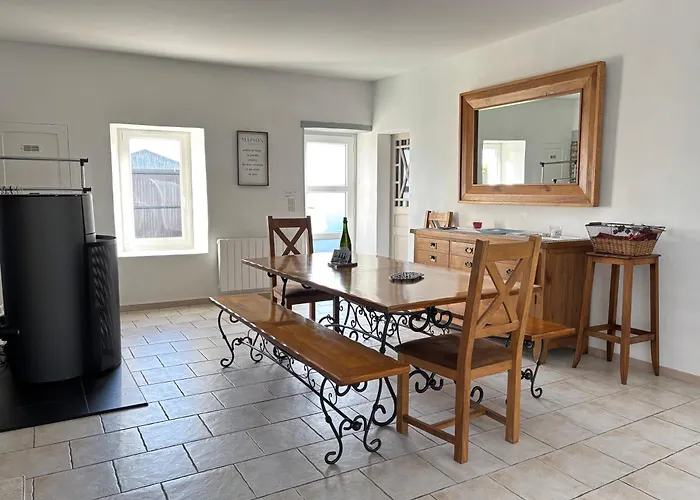 Rivage Maison Spacieuse 10 P 5 2 Sdb 2 Wc Confort Avec Jardin, Belle Terrasse Aménagée, Parking Privatif, à 2 Kms D'une Petite Plage, 3kms D'omaha Et Port En Bessin