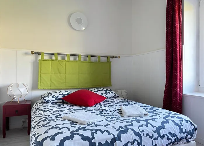 Rivage Maison Spacieuse 10 P 5 2 Sdb 2 Wc Confort Avec Jardin, Belle Terrasse Aménagée, Parking Privatif, à 2 Kms D'une Petite Plage, 3kms D'omaha Et Port En Bessin Casa vacanze