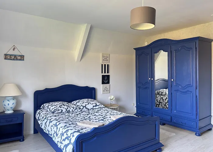 Casa vacanze Rivage Maison Spacieuse 10 P 5 2 Sdb 2 Wc Confort Avec Jardin, Belle Terrasse Aménagée, Parking Privatif, à 2 Kms D'une Petite Plage, 3kms D'omaha Et Port En Bessin *