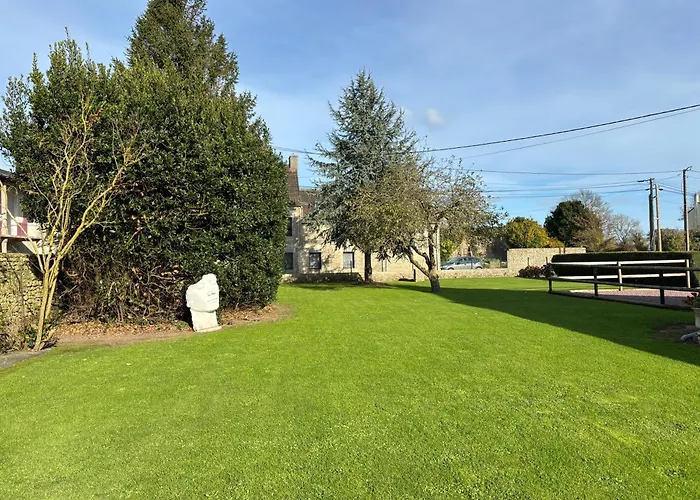 Rivage Maison Spacieuse 10 P 5 2 Sdb 2 Wc Confort Avec Jardin, Belle Terrasse Aménagée, Parking Privatif, à 2 Kms D'une Petite Plage, 3kms D'omaha Et Port En Bessin * Grand-Hameau