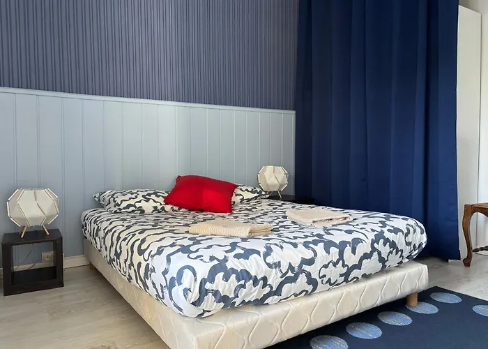 Casa vacanze Rivage Maison Spacieuse 10 P 5 2 Sdb 2 Wc Confort Avec Jardin, Belle Terrasse Aménagée, Parking Privatif, à 2 Kms D'une Petite Plage, 3kms D'omaha Et Port En Bessin