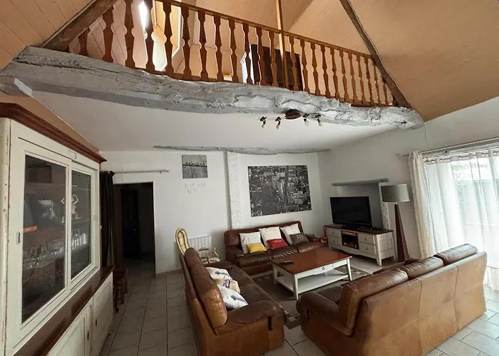 Casa vacanze Rivage Maison Spacieuse 10 P 5 2 Sdb 2 Wc Confort Avec Jardin, Belle Terrasse Aménagée, Parking Privatif, à 2 Kms D'une Petite Plage, 3kms D'omaha Et Port En Bessin Grand-Hameau