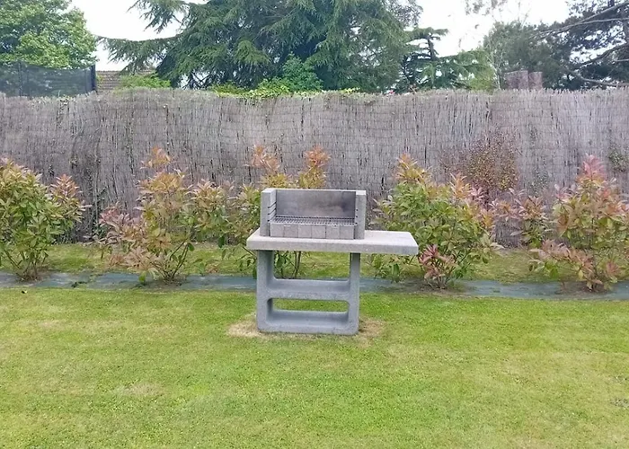 Rivage Maison Spacieuse 10 P 5 2 Sdb 2 Wc Confort Avec Jardin, Belle Terrasse Aménagée, Parking Privatif, à 2 Kms D'une Petite Plage, 3kms D'omaha Et Port En Bessin * Grand-Hameau